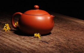红茶应该用什么紫砂壶泡？