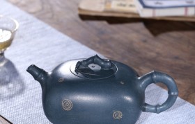 为什么茶具首选宜兴紫砂壶？