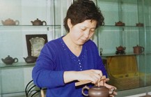 陈月娥紫砂壶大师简介-紫砂国家级高级工艺美术师