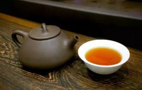 泡普洱茶用什么泥料的紫砂壶合适？