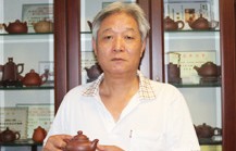 汤鸣皋紫砂壶大师简介-紫砂研究员级高级工艺美术师