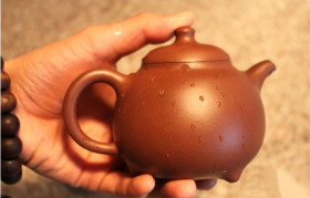 紫砂壶为什么重视一壶不事二茶？
