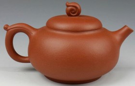  泡红茶用什么泥料的紫砂壶比较好？