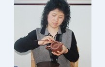 羊小琴紫砂壶大师简介-紫砂国家级工艺美术师