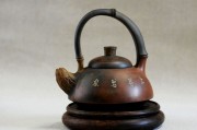 使用紫砂壶泡茶为什么能提高茶的“茶品”