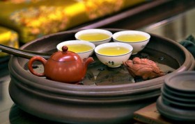 泡绿茶可以用紫砂壶吗？