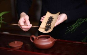 用紫砂壶泡茶可以养生吗？