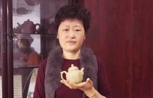陈依群紫砂壶大师简介-紫砂研究员级高级工艺美术师