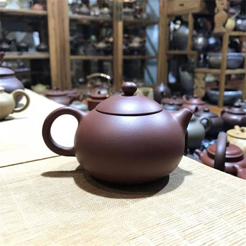 如何正确选择适宜泡普洱茶的紫砂壶