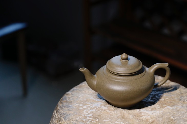 原矿紫砂壶原矿青段笑樱250cc作者：王俊峰（全手）  2