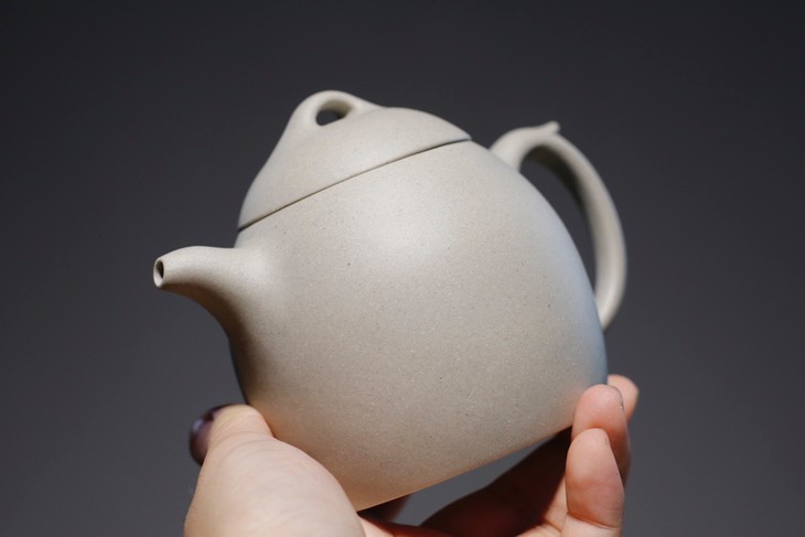 原矿紫砂壶羊脂白泥秦权250cc作者王俊锋工艺美术师全手