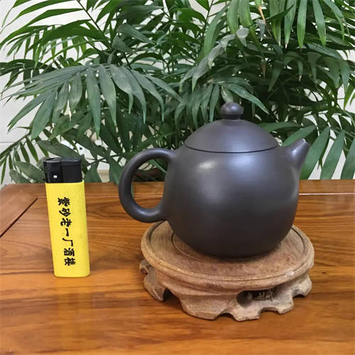 原矿紫砂壶龙蛋黑料210cc做壶师傅:武华松（半手）  3