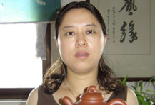 何燕平紫砂壶大师简介-紫砂工艺美术师