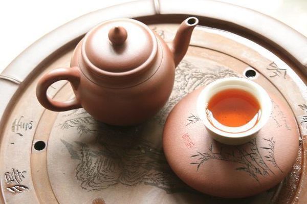 最不适宜用紫砂壶来泡的三大类茶， 你知道哪一类？