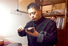 应龙紫砂壶大师简介-紫砂国家级助理工艺美术师
