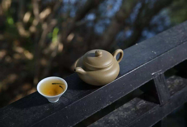 上百年的紫砂壶能泡茶喝吗？