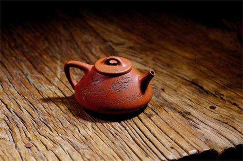  怎么能养出完美的紫砂茶壶的包浆 ？