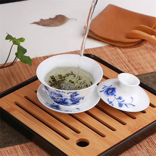 陶瓷杯和紫砂杯，哪个泡茶比较好？  1