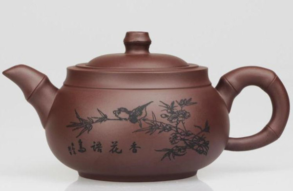 为什么紫砂壶最适合泡普洱茶？