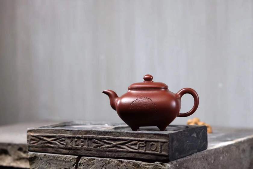 紫砂壶的大小以及器型与泡茶的效果