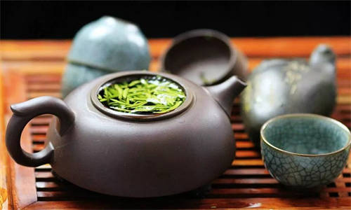 如何根据茶叶挑选合适的紫砂壶？