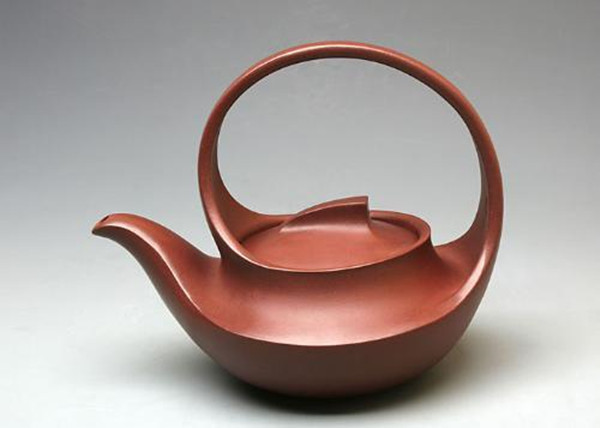 紫砂壶只能泡一款茶，否则就会串味