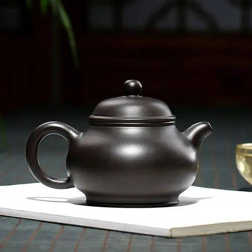 黑泥紫砂壶和焐灰紫砂壶的区别  2